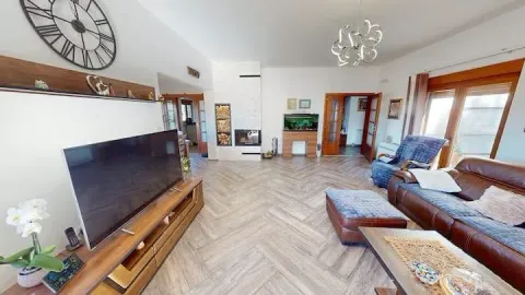Rent, house, 220m², Kavač, Kotor - image 17