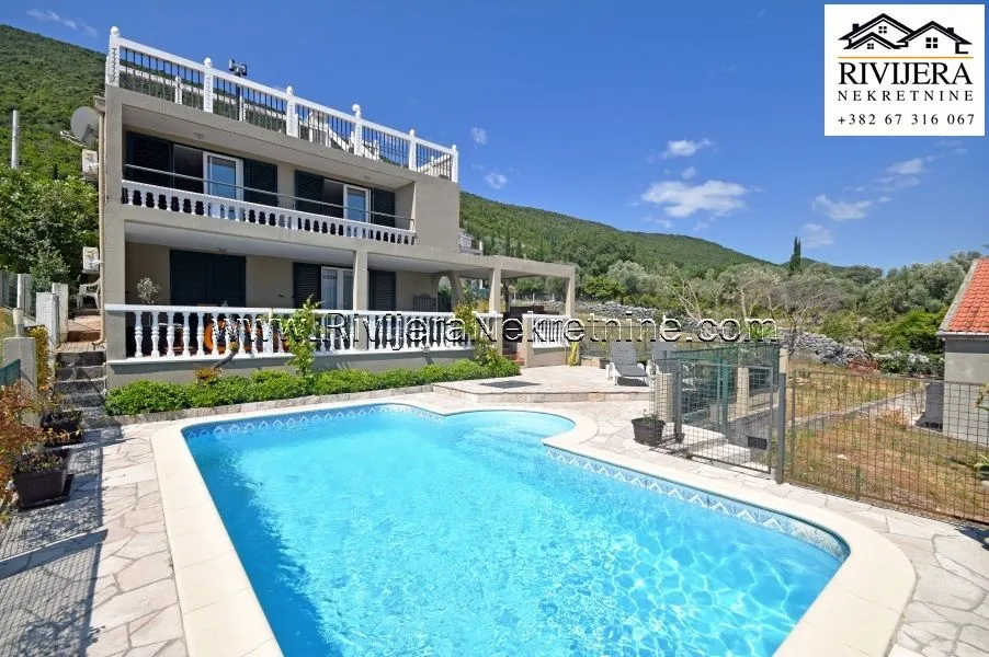 Prodaja, kuća, 213m², Žvinje, Herceg Novi