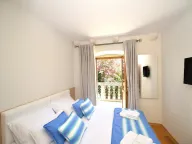 Prodaja, kuća, 251m², Prčanj, Kotor - image 9