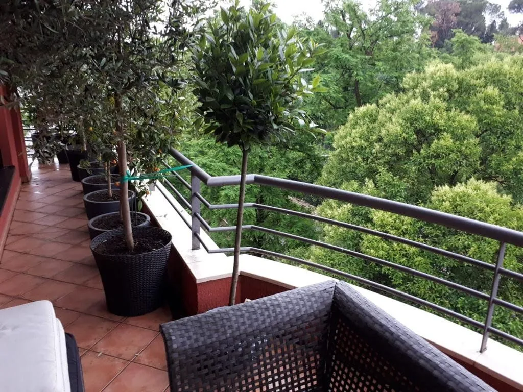 Izdavanje, trosoban stan, 190m², Preko Morače, Podgorica