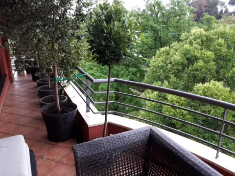 Izdavanje, trosoban stan, 190m², Preko Morače, Podgorica - image 17