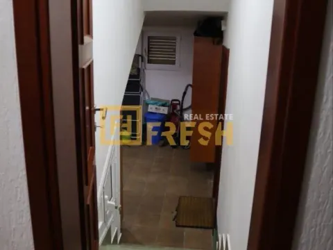Sale, house, 200m², Zabjelo, Podgorica - image 17
