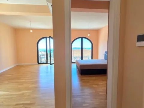 Sale, two bedroom apartment, 53m², Bečići, Budva - image 3