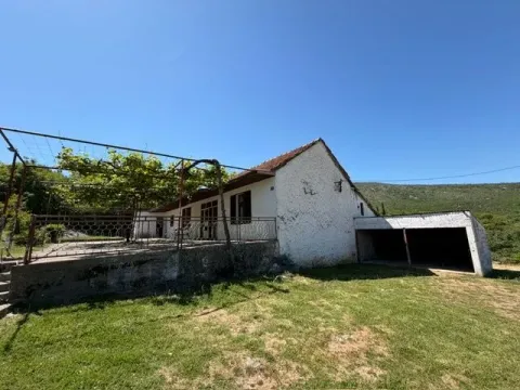 Sale, house, 112m², Beri, Podgorica - image 10