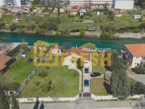 Prodaja, kuća, 150m², Stara Varoš, Podgorica - image 4