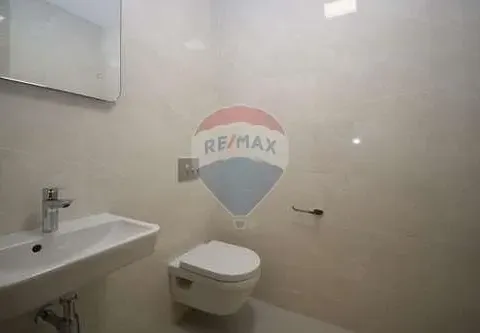 Izdavanje, dvosoban stan, 70m², City Kvart, Podgorica - image 2