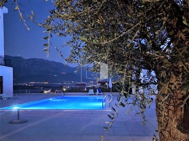 Rent, apartment, 51m², Obala Đuraševića, Tivat