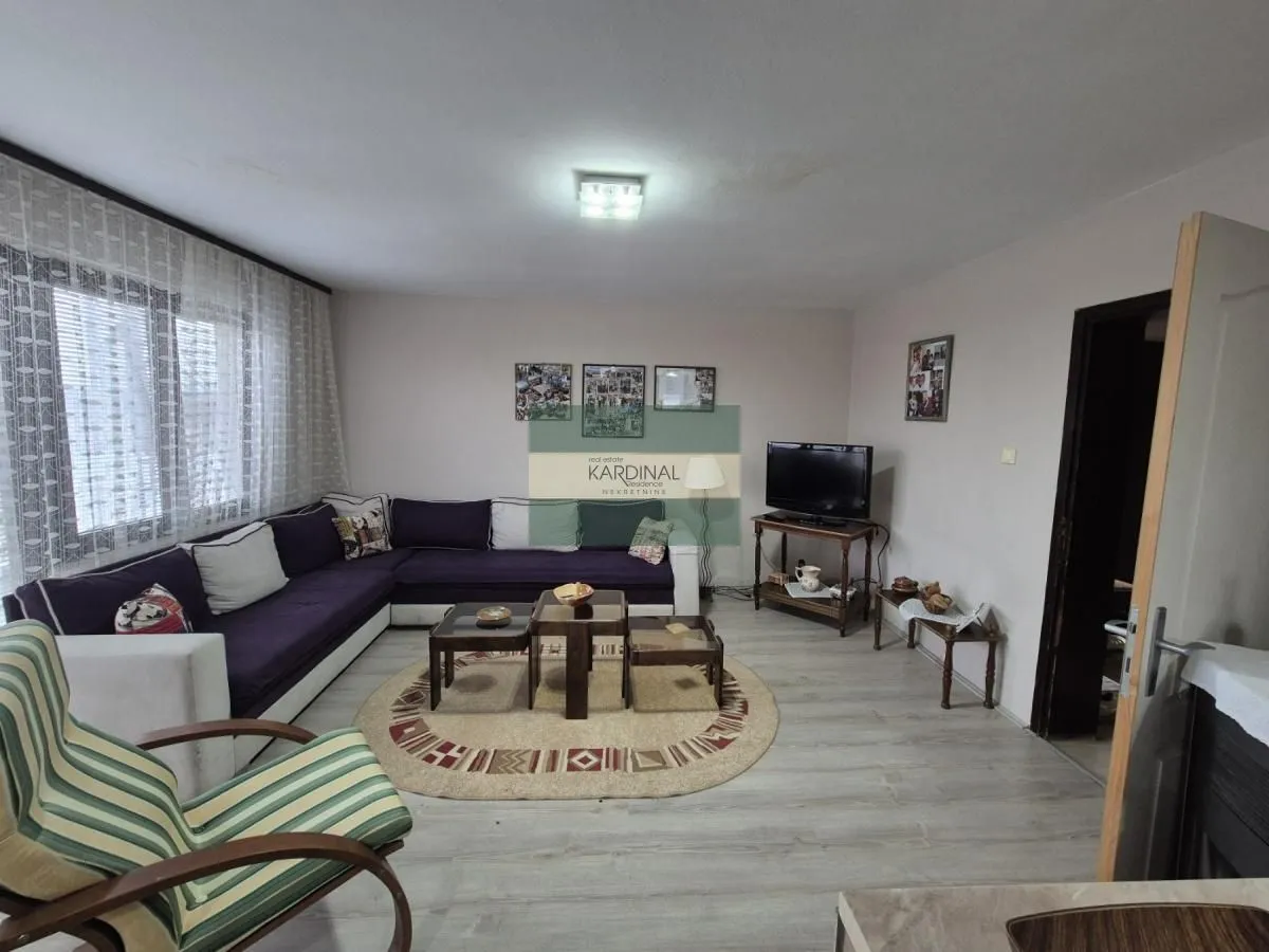 Prodaja, kuća, 300m², Tonja, Ćuprija