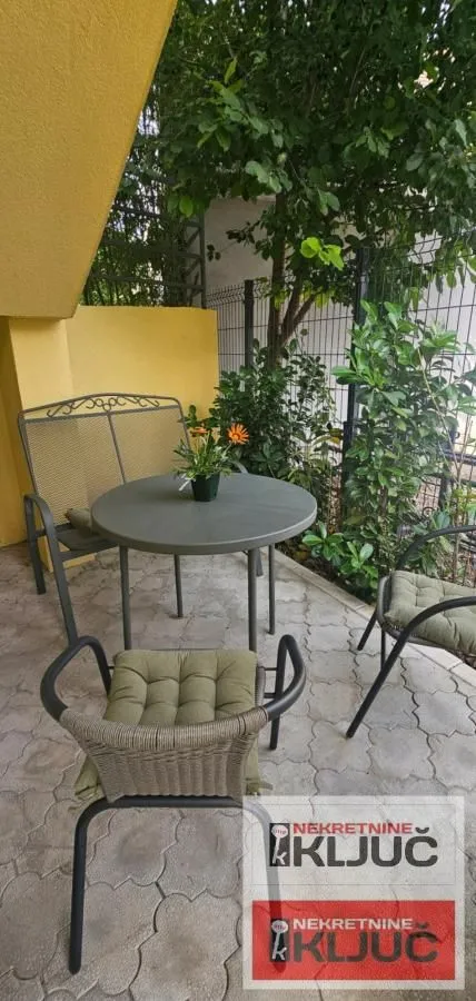 Izdavanje, jednosoban stan, 36m², Centar, Novi Sad
