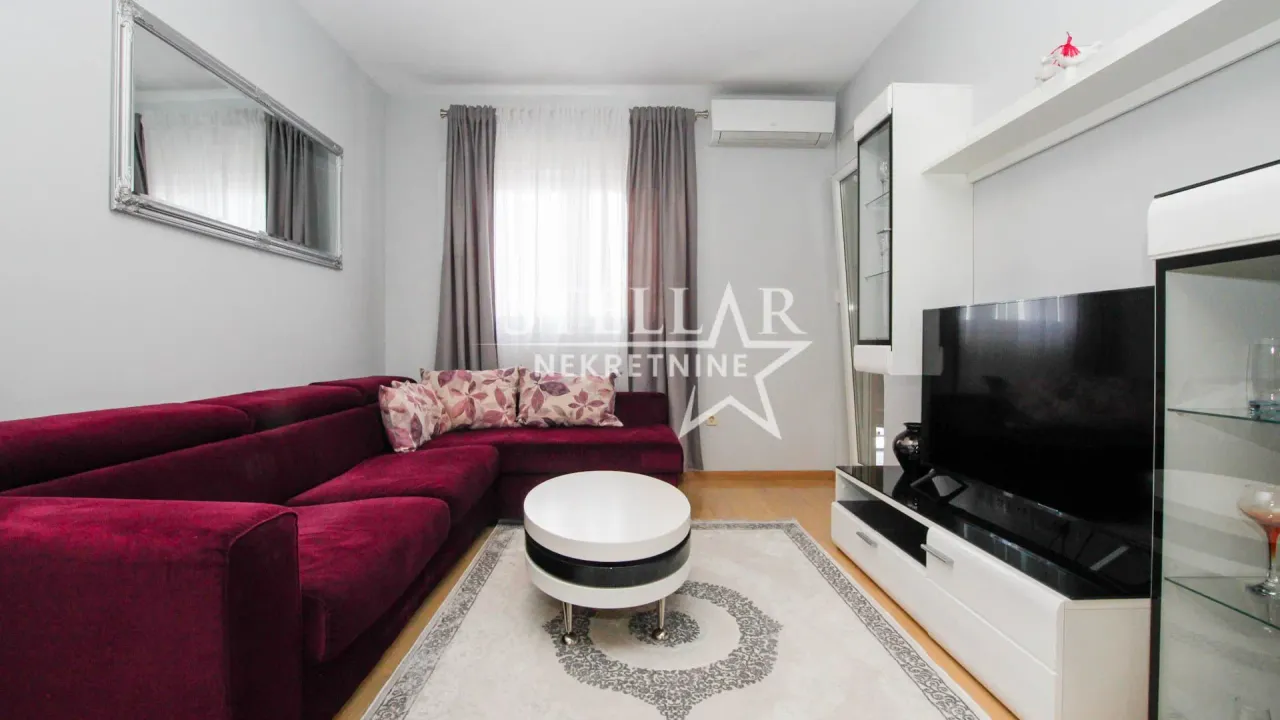 Izdavanje, jednosoban stan, 46m², City Kvart, Podgorica