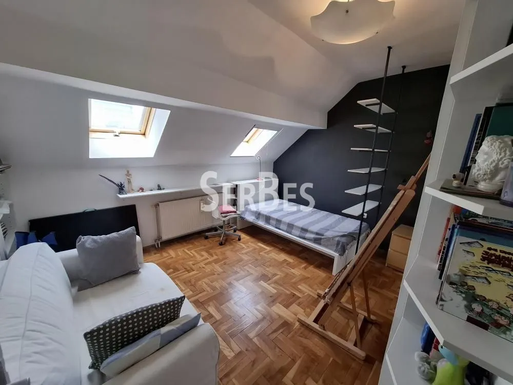 Prodaja, četvorosoban stan, 120m², Stari grad, Novi Sad