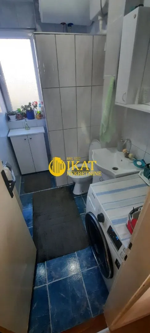 Prodaja, trosoban stan, 80m², Titel, Novi Sad