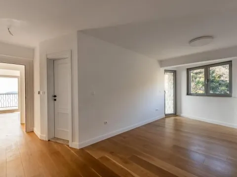 Sale, three bedroom apartment, 160m², Pržno, Budva - image 9