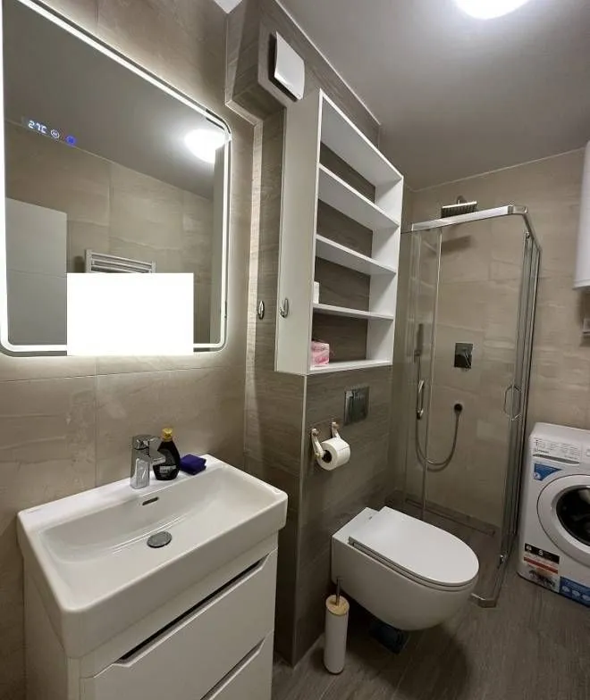 Rent, two bedroom apartment, 45m², Južni Bulevar, Vračar Sve Podlokacije
