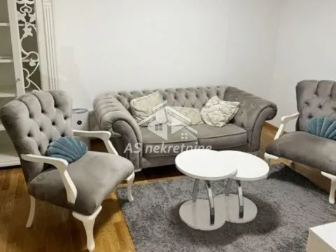 Izdavanje, stan, 60m², Senjak, Beograd - image 1