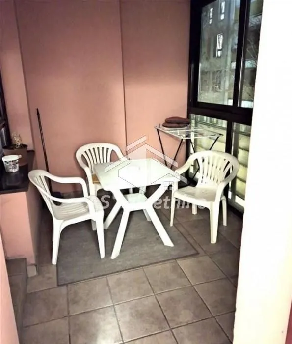 Izdavanje, četvorosoban stan, 105m², Crveni Krst, Beograd