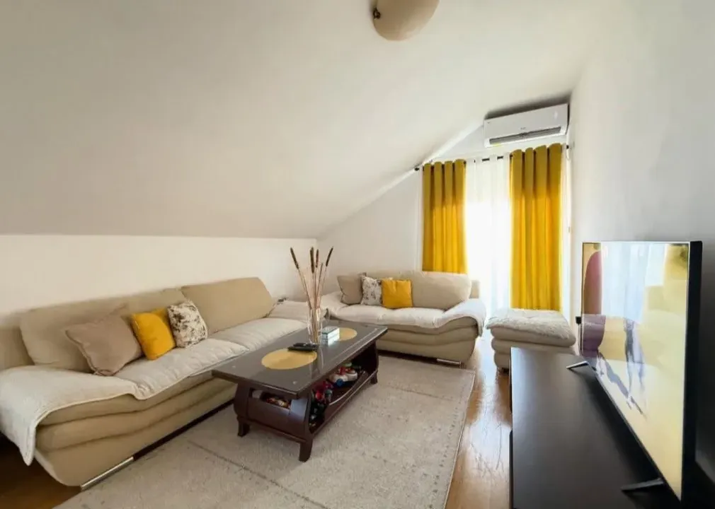 Prodaja, dvosoban stan, 68m², Stari Aerodrom, Podgorica