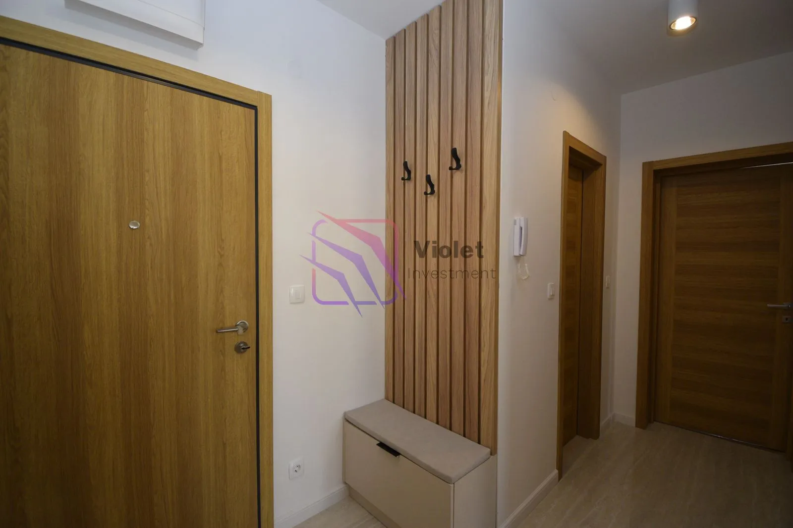 Izdavanje, dvosoban stan, 70m², New City, Podgorica