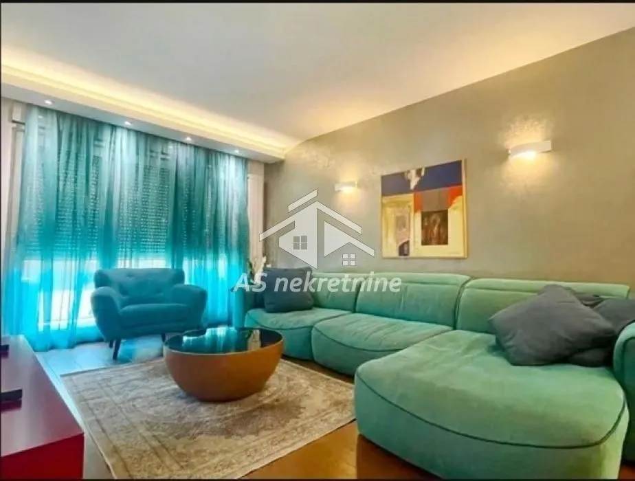 Izdavanje, trosoban stan, 82m², Novi Beograd Sve Podlokacije, Beograd