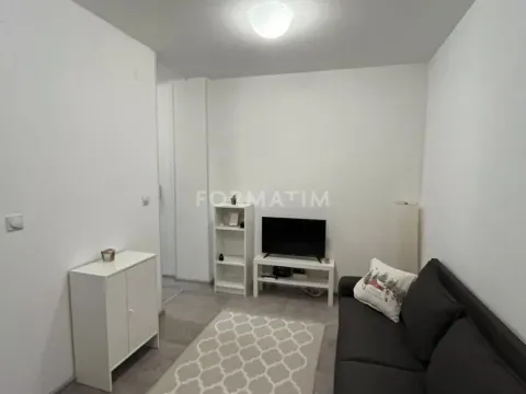 Rent, one bedroom apartment, 33m², Zvezdara Sve Podlokacije, Beograd - image 4