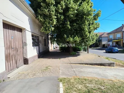 Prodaja, kuća, 232m², Krčedin, Inđija - image 2