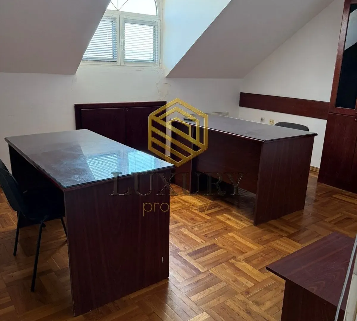 Rent, office space, 130m², Centar, Podgorica