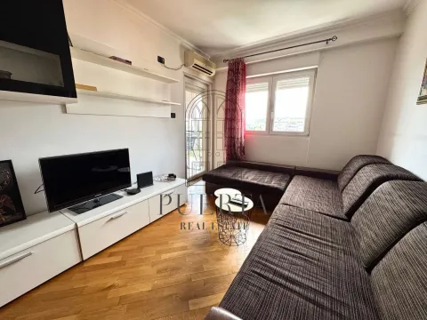 Prodaja, jednosoban stan, 40m², Kod Big Fashion-a, Podgorica - image 2