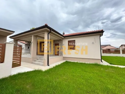 Izdavanje, kuća, 140m², Gornja Gorica, Podgorica - image 21