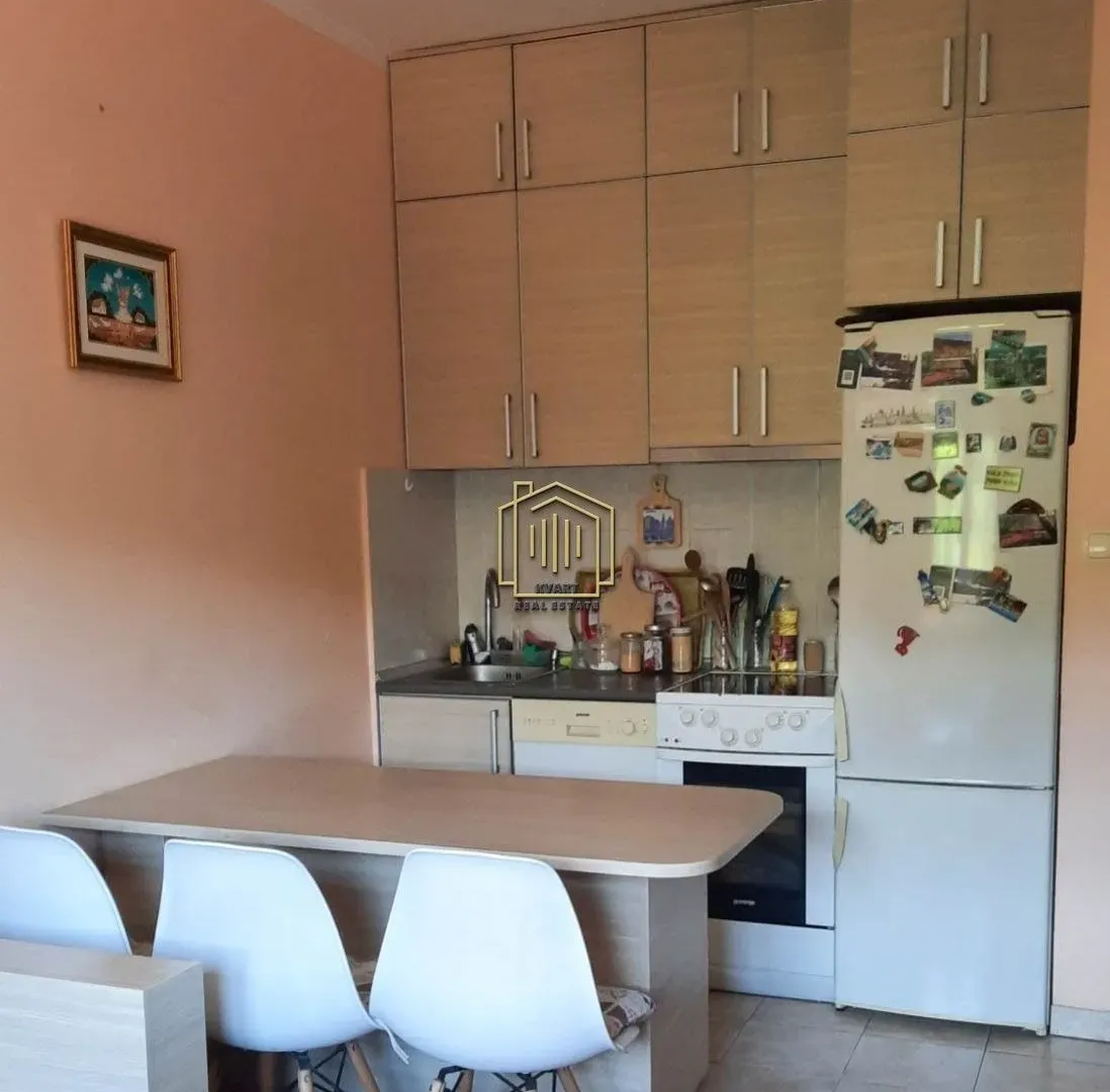 Izdavanje, jednosoban stan, 33m², Pobrežje, Podgorica