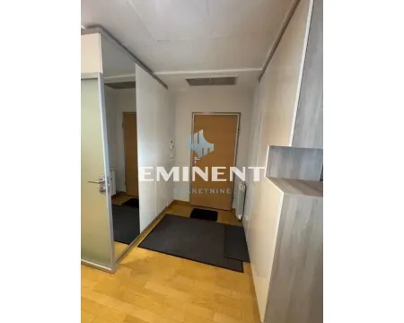 Izdavanje, trosoban stan, 125m², Vukov Spomenik, Zvezdara Sve Podlokacije - image 13