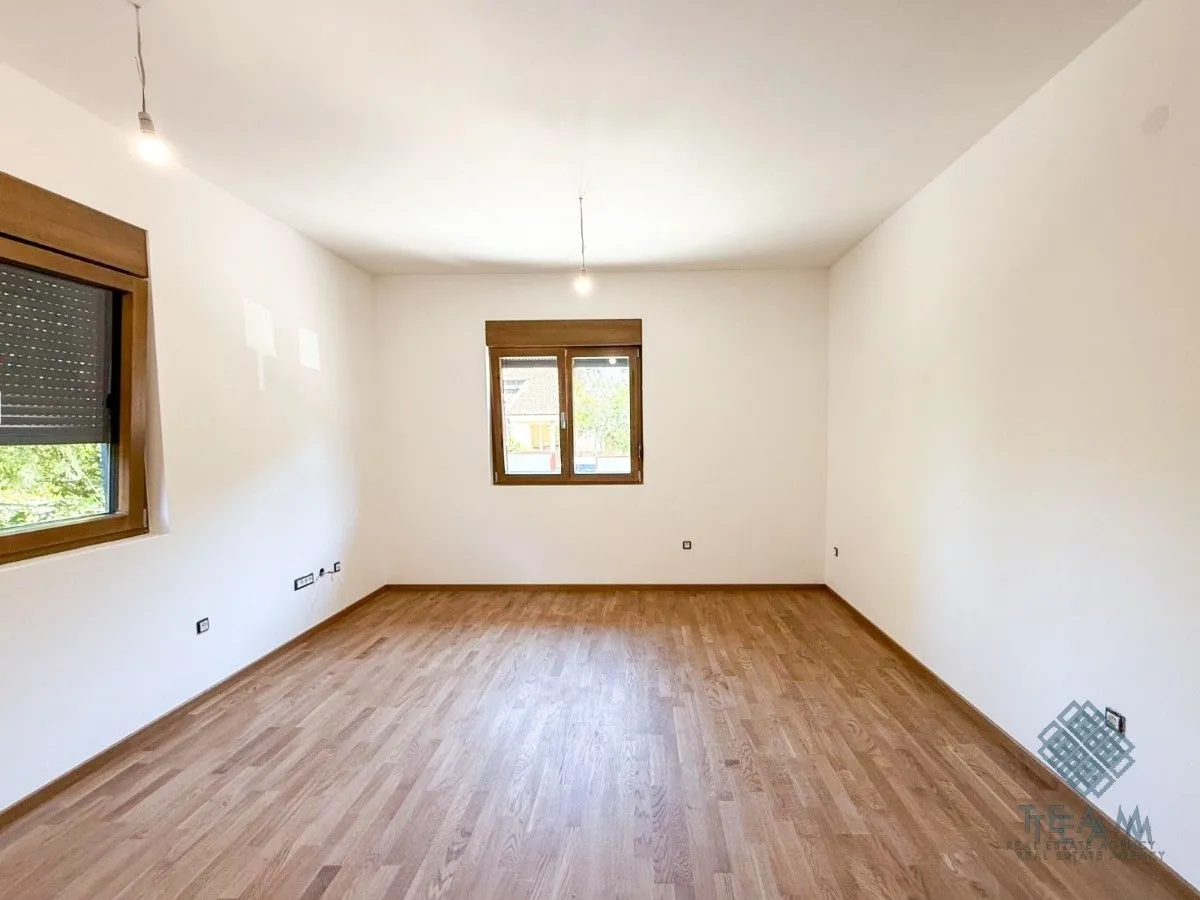 Izdavanje, poslovni prostor, 45m², Zagorič, Podgorica