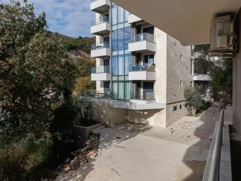 Prodaja, jednosoban stan, 51m², Bečići, Budva - image 26