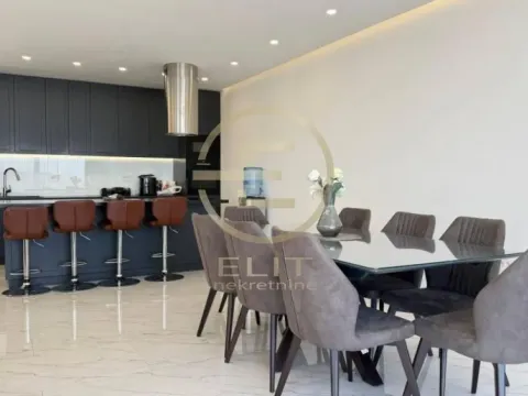 Prodaja, kuća, 173m², Sremska Kamenica, Petrovaradin - image 8