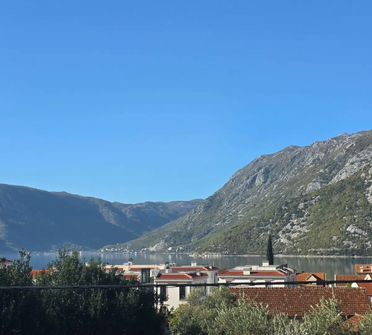 Prodaja, dvosoban stan, 62m², Risan, Kotor