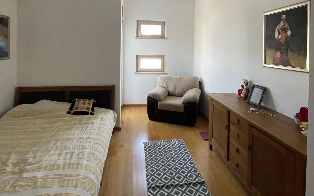 Sale, three bedroom apartment, 98m², Bečići, Budva