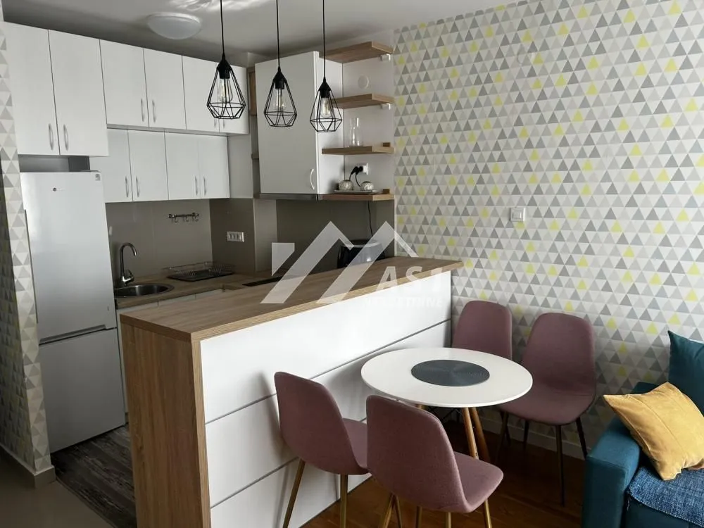 Izdavanje, jednosoban stan, 37m², Novi Sad Sve Podlokacije, Novi Sad