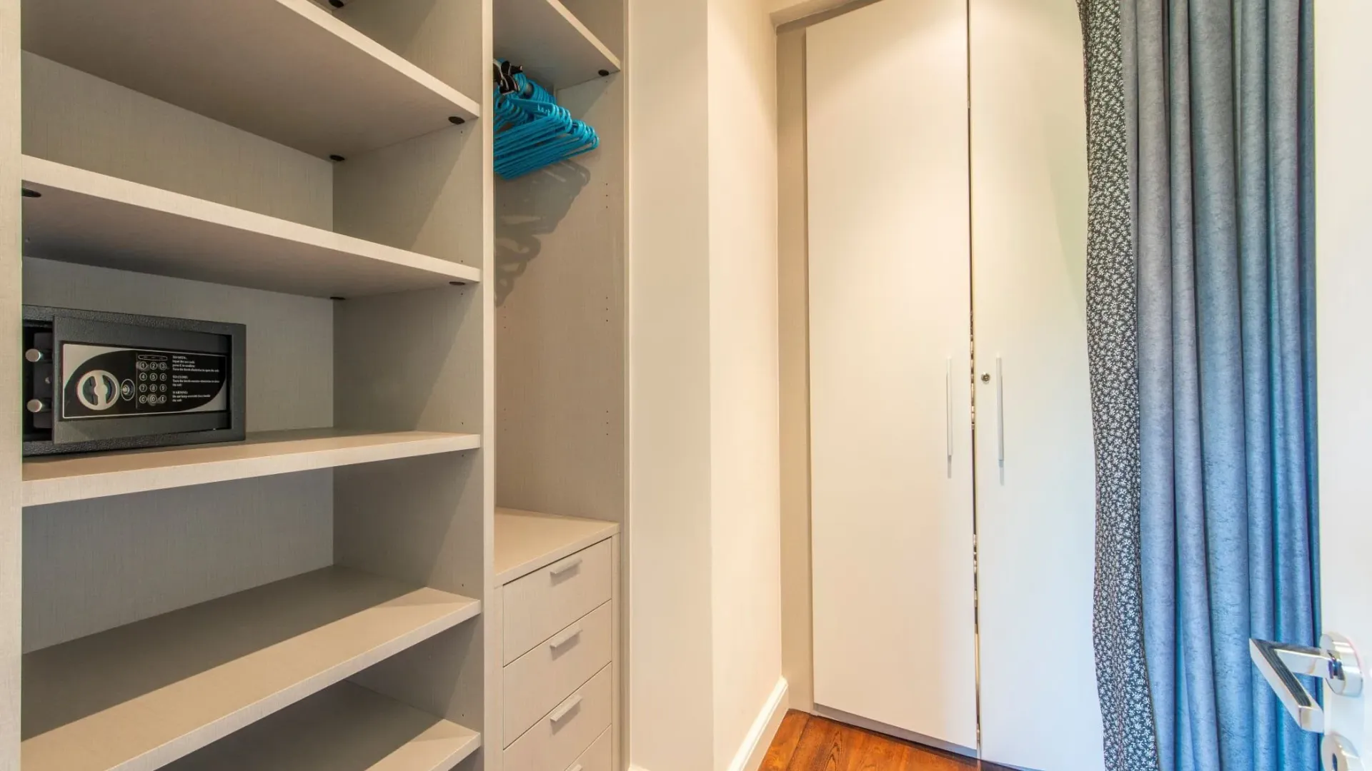 Prodaja, dvosoban stan, 152m², Porto Montenegro, Tivat