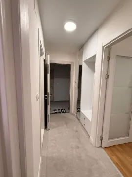 Rent, one bedroom apartment, 40m², Pobrežje, Podgorica - image 4