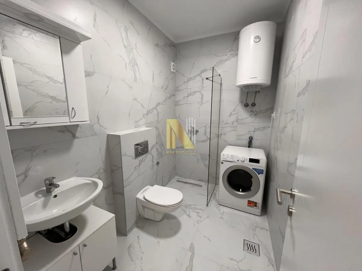 Izdavanje, garsonjera, 30m², Avijatičarsko naselje, Novi Sad Sve Podlokacije