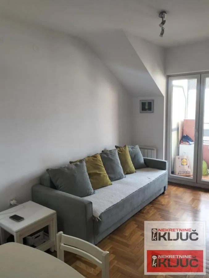 Prodaja, jednosoban stan, 41m², Bulevar Evrope, Novi Sad Sve Podlokacije