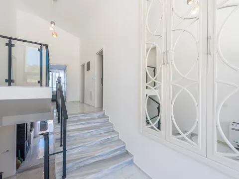 Sale, house, 360m², Utjeha, Bar - image 12