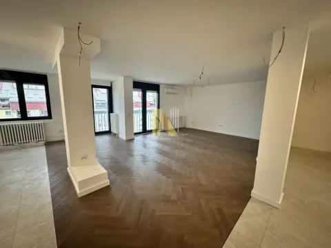 Prodaja, četvorosoban stan, 144m², Liman 4, Novi Sad Sve Podlokacije - image 1