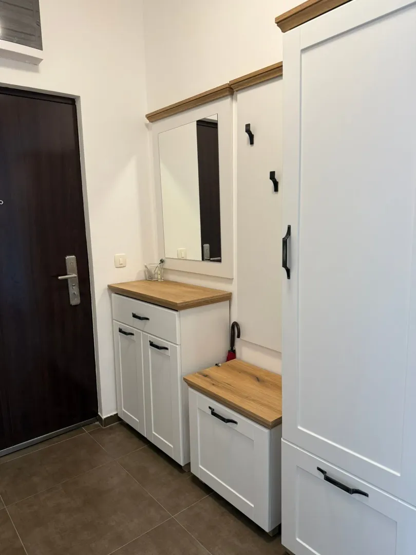 Rent, one bedroom apartment, 73m², Centar, Bar