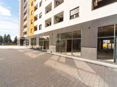 Sale, office space, 105m², Stari Aerodrom, Podgorica - image 1