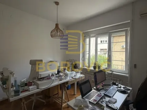 Rent, four bedroom apartment, 115m², Vračar Sve Podlokacije, Beograd - image 8