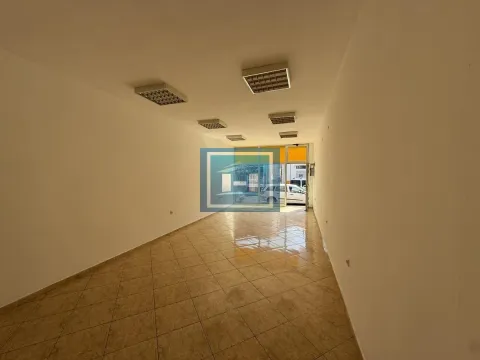 Izdavanje, poslovni prostor, 48m², Centar, Jagodina - image 3