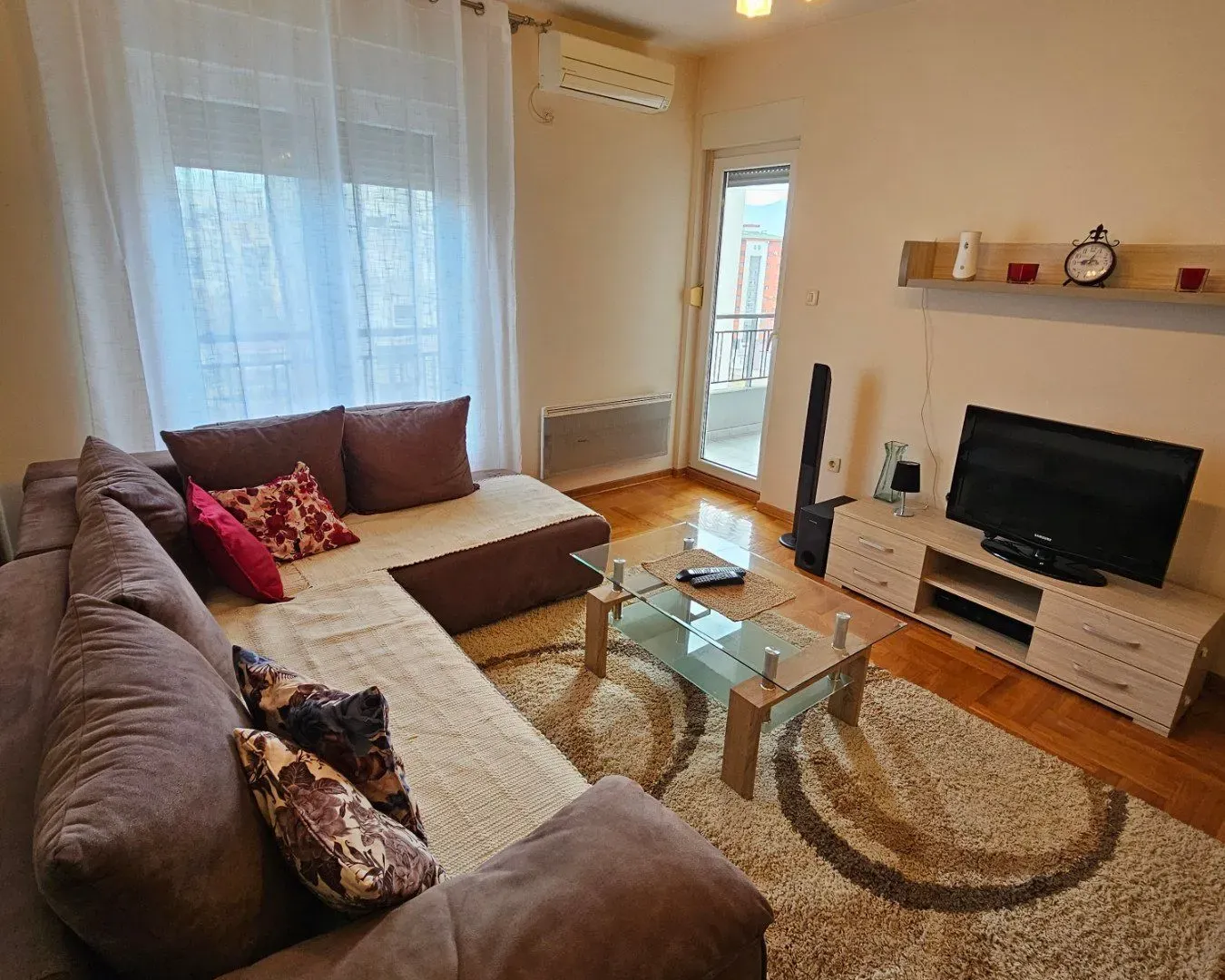 Izdavanje, jednosoban stan, 45m², Zabjelo, Podgorica