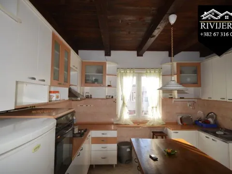 Prodaja, četvorosoban stan, 95m², Centar, Herceg Novi - image 6