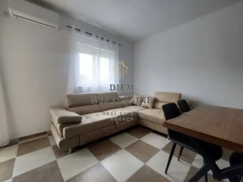 Izdavanje, dvosoban stan, 60m², Radanovići, Kotor - image 2