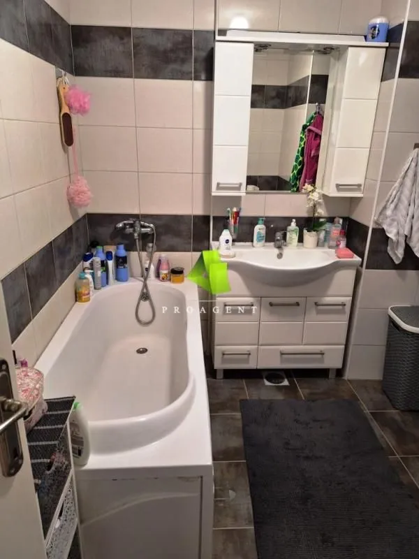 Rent, three bedroom apartment, 98m², Medijana, Niš